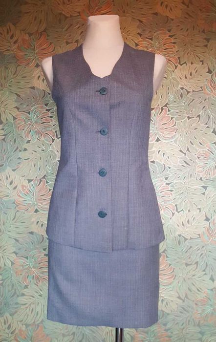 Garsonka 4 częściowa szara w drobne prążki