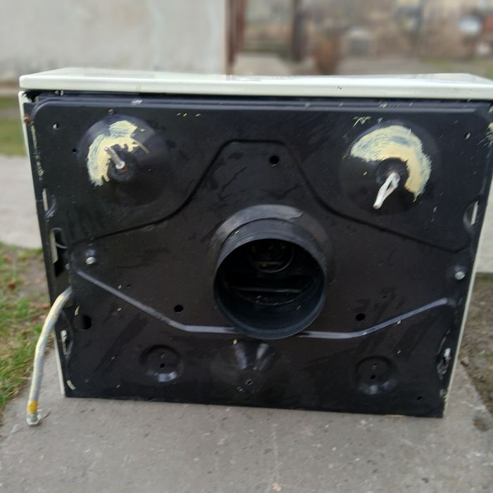 Продам газовий конвектор Lampart і циркуляційний насос Grundfos.