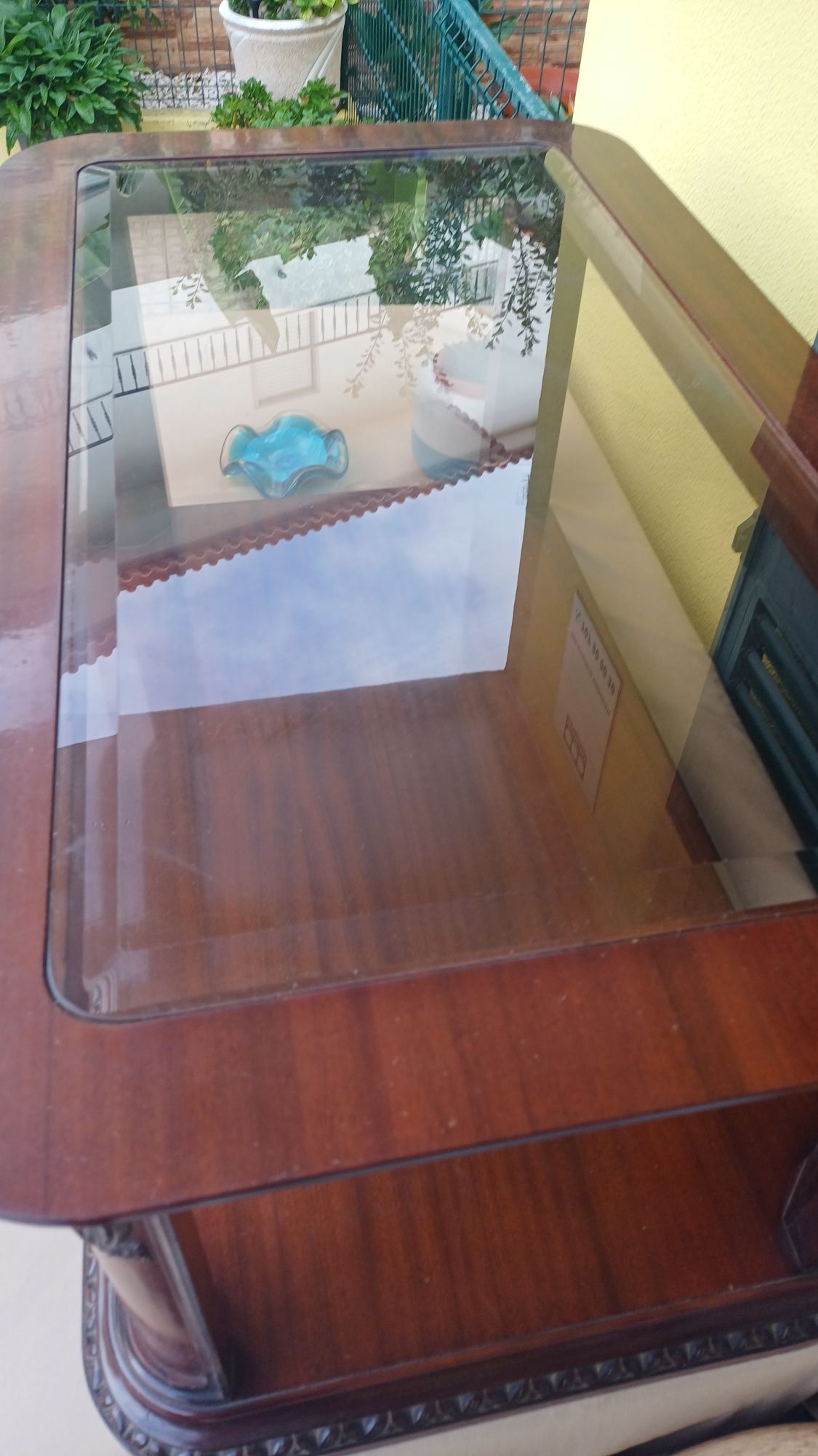 Mesa de centro em mogno