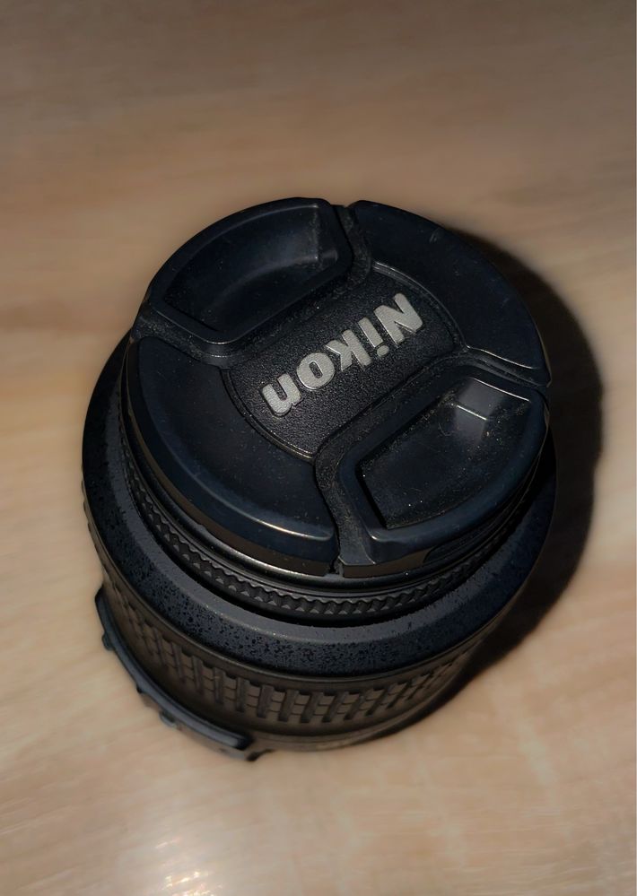 Обʼєктив Nikon 18-55 mm