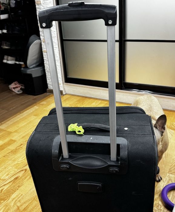 Валіза на колесах