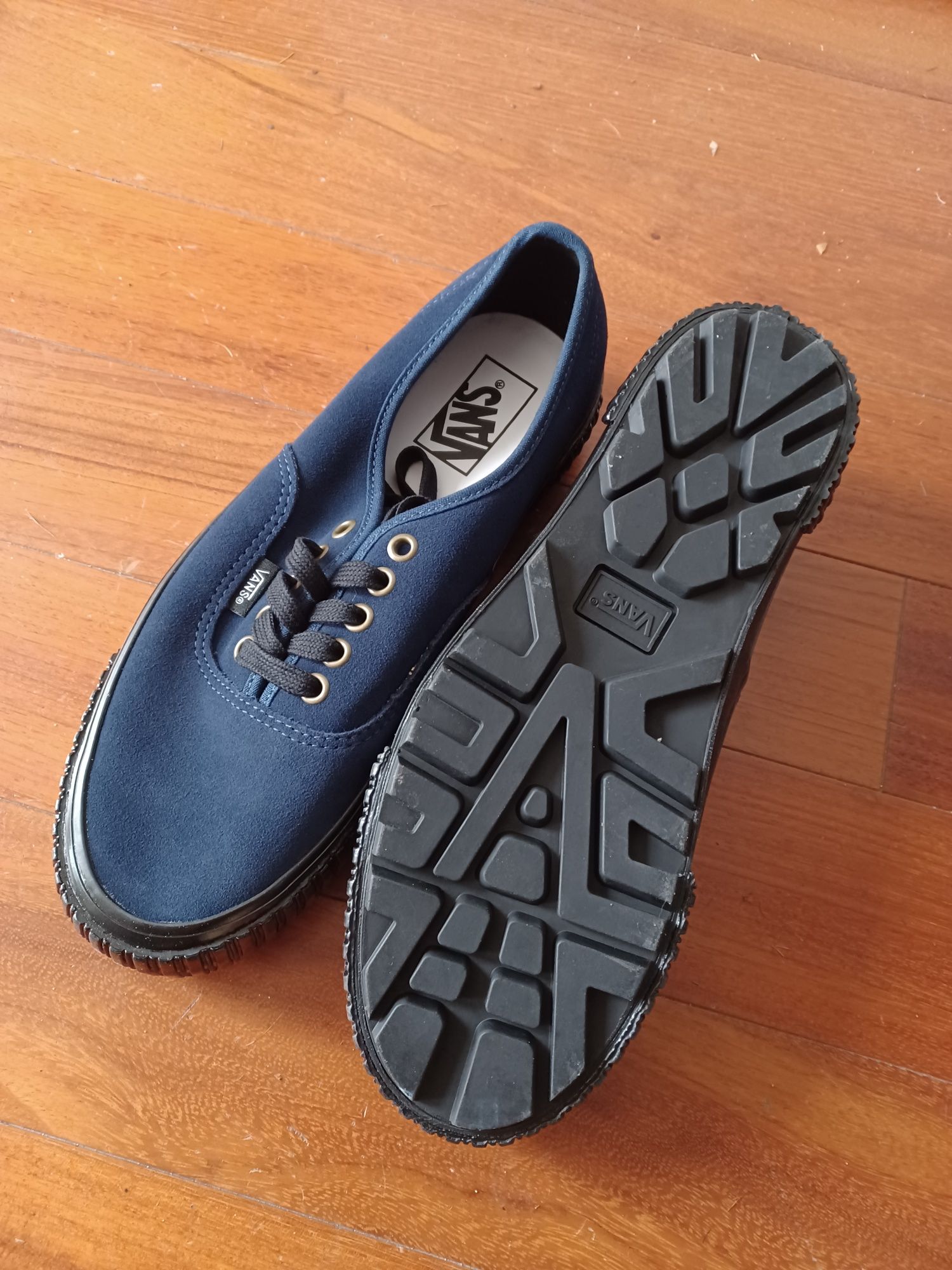VANS Authentic 44L novas - tamanho 41