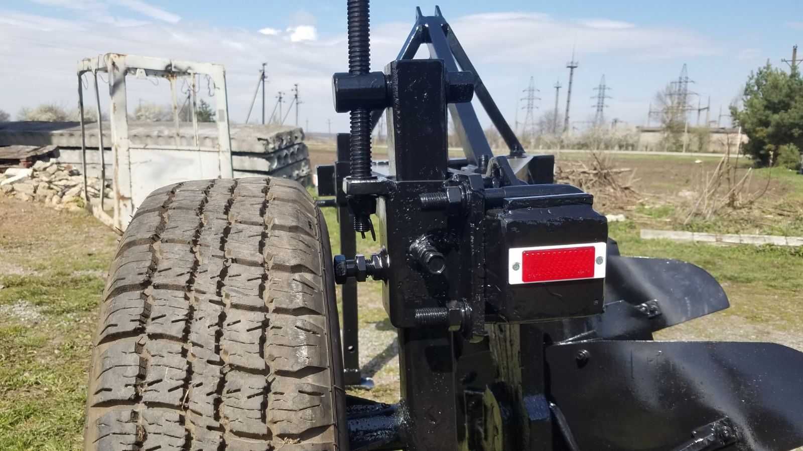 Продам саморобний плуг 2-35 до МТЗ. ЮМЗ, Т-40,ДТЗ -45, ДТЗ-50.
