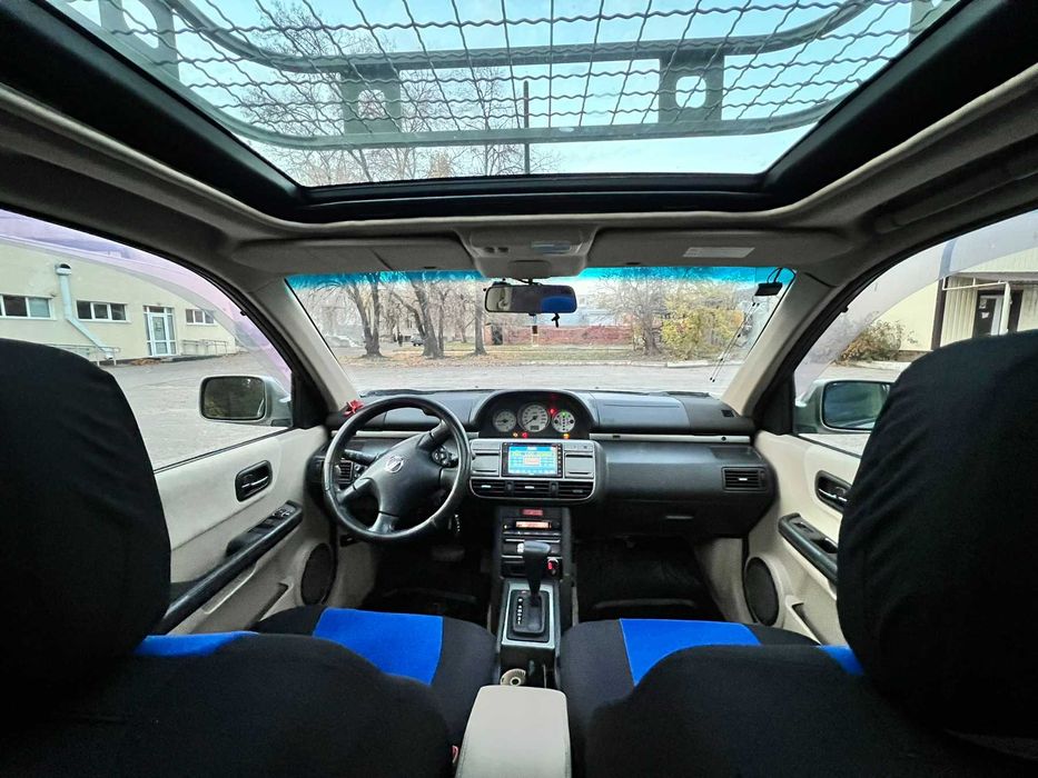 Nissan X-Trail 2003 2.0 Газ/Бенз Автомат