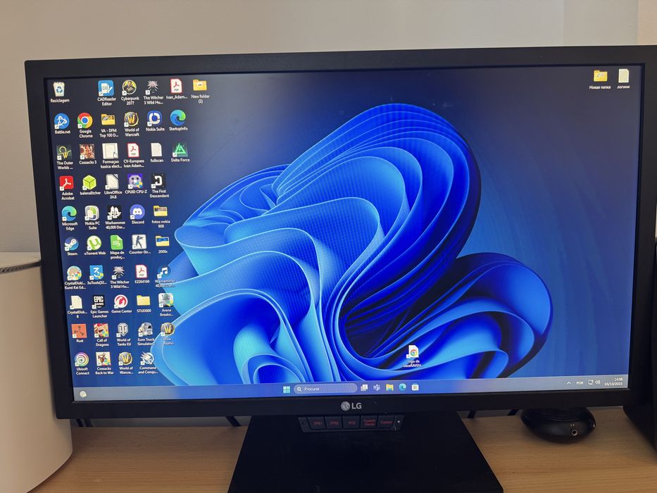 LG 24GM79G Gaming 144 Hz  Tn