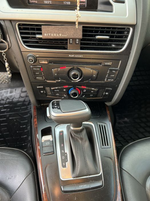 Audi A4 B8 2010 2.0 TFSI