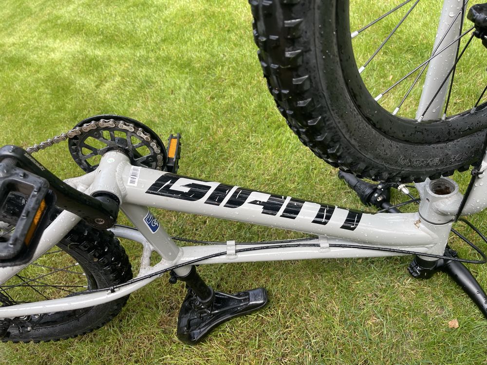 Rowerek 20 cali GIANT STP 20