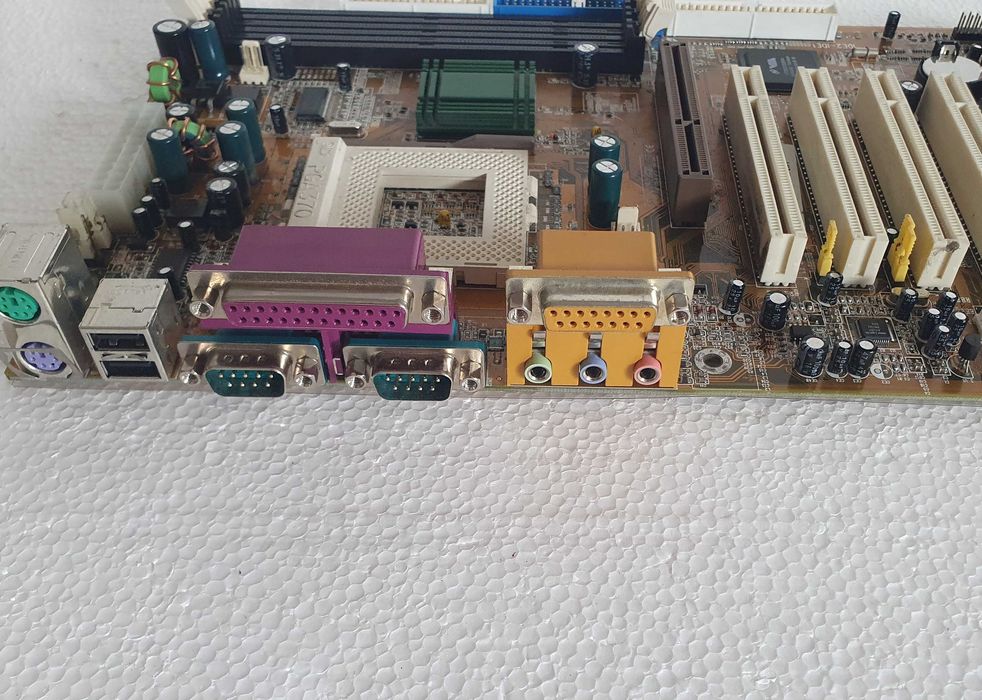 Motherboard Super Tek ST-693AVA, socket pga370 - atx