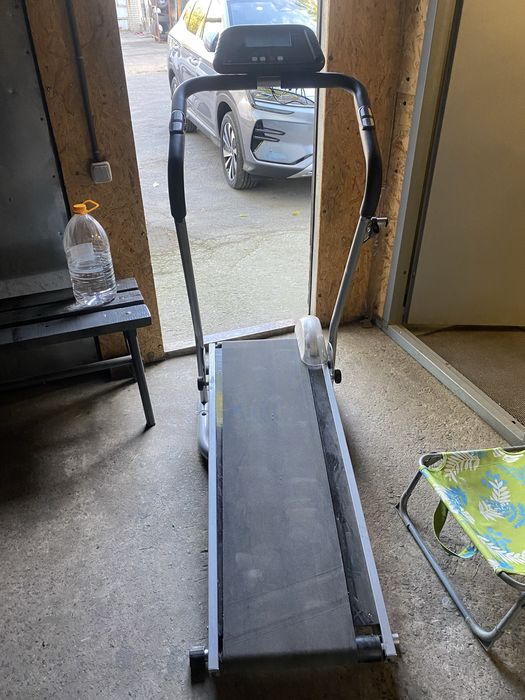 Беговая дорожеа механическая