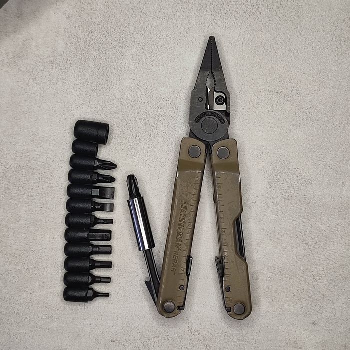 набір біт для мультитулів  leatherman або Gerber