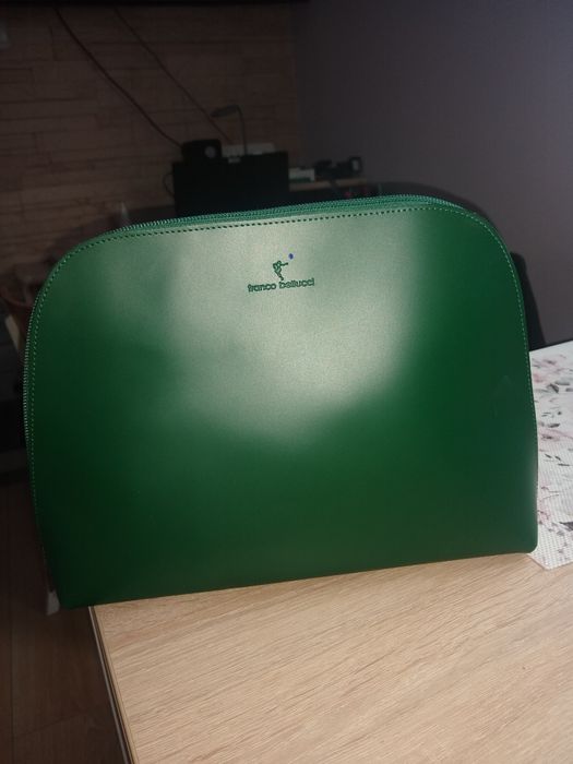 Kosmetyczki z kryształkiem