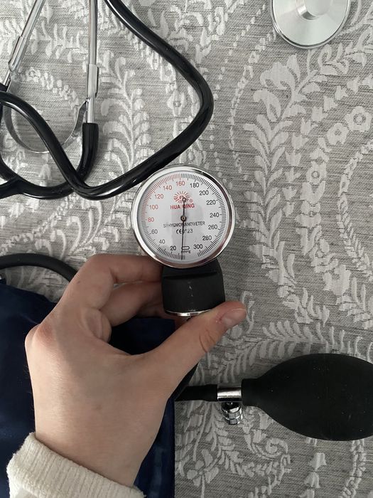 profesjonalny ciśnieniomierz