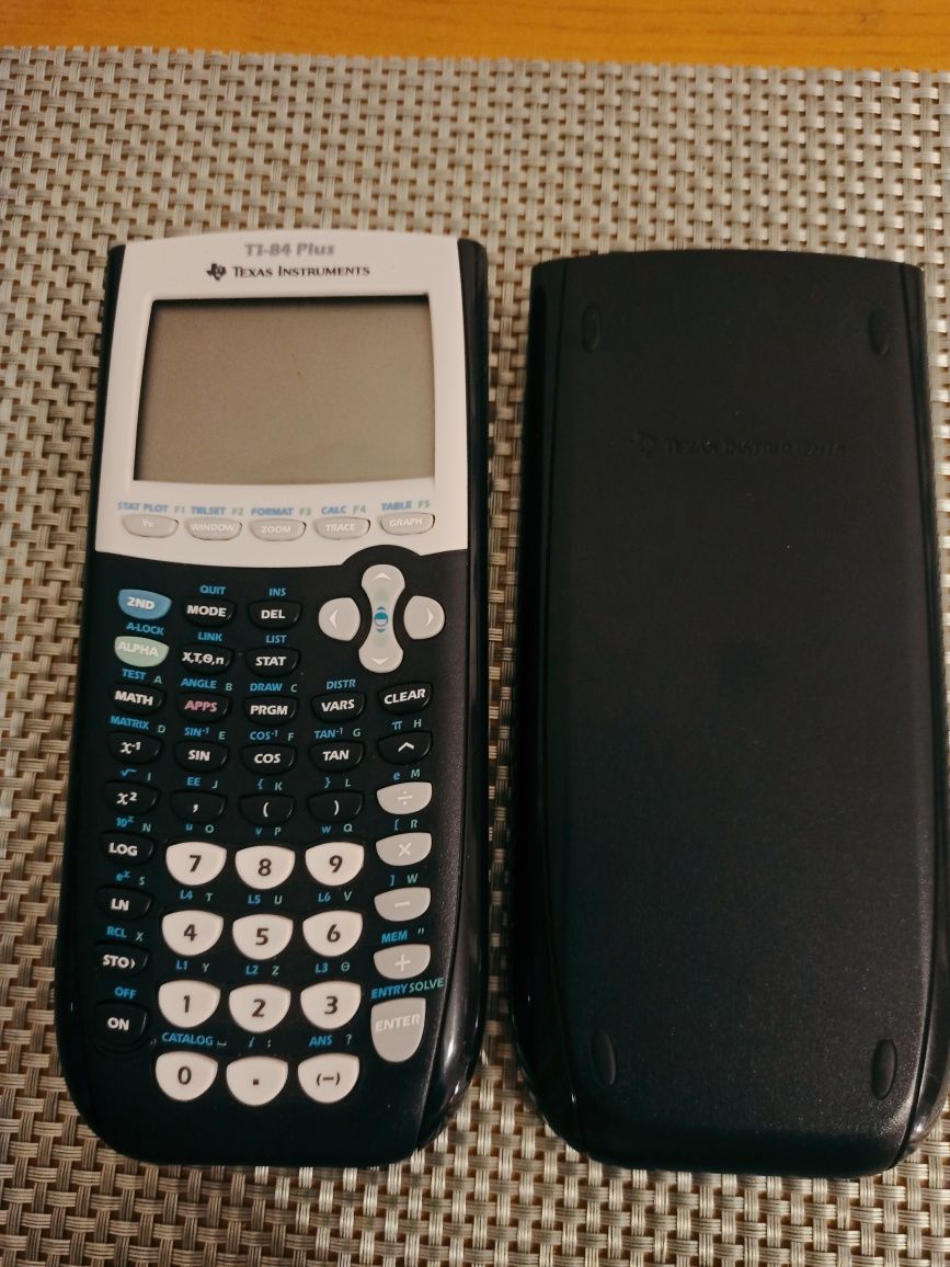 Calculadora Gráfica TI-84 Plus Texas Instruments (com cabo)