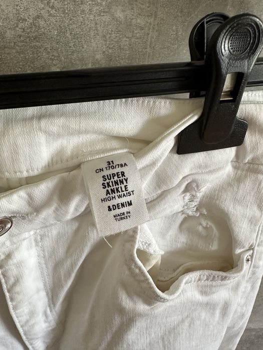 Białe spodnie z dziurami H&M XL/XXL