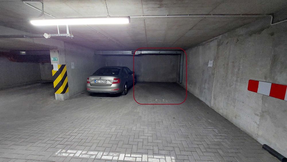 Miejsce postojowe w garażu podziemnym / Bemowo / ul. Coopera