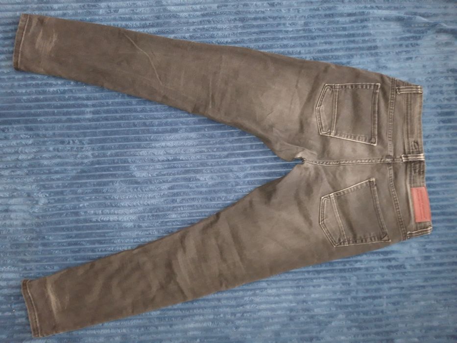 Фірмові Джинси на підлітка розмір 32