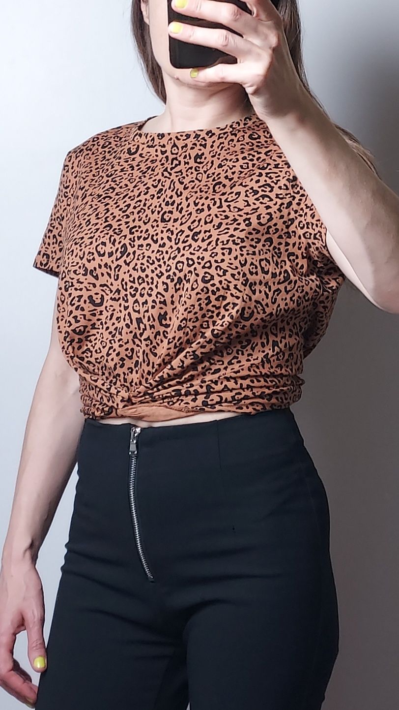 H&M_nowy krótki t-szirt w leopardzi wzór_L