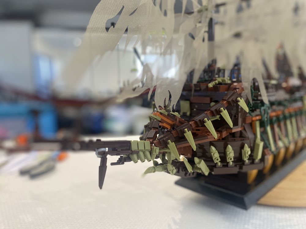 The Flying Dutchman MOC tipo Lego (3653 peças)