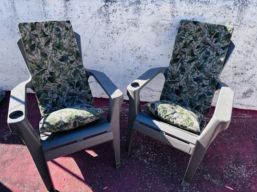 Cadeirões de jardim em plastico resistente