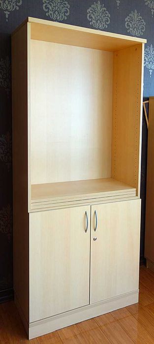 Комплект офісних меблів NARBUTAS - 50% ціни