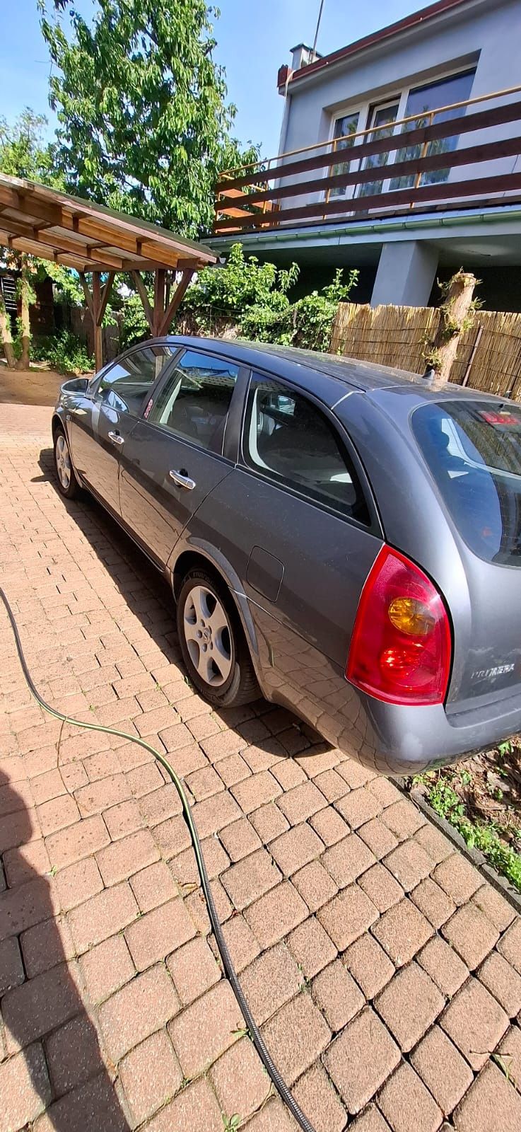Nissan Primera P12