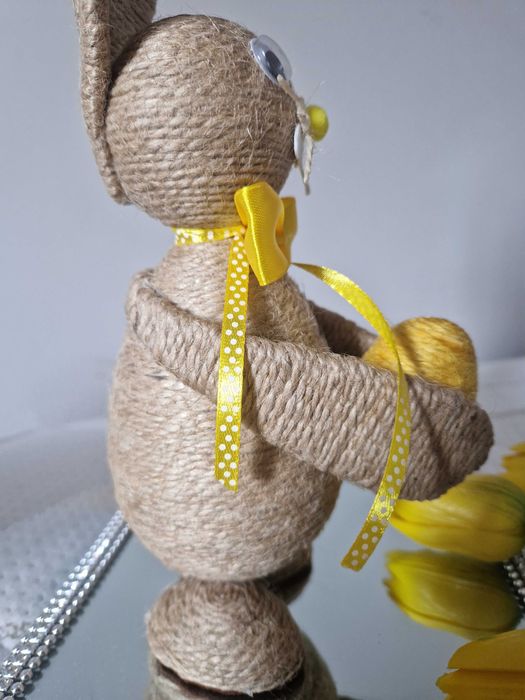 Zając wielkanocny ze sznurka święta ozdoba wielkanocna hand made