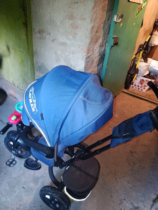 Дитячий велосипед-коляска ,з батьківською ручкою