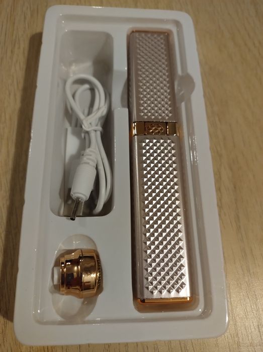 Trymer depilator do twarzy i brwi