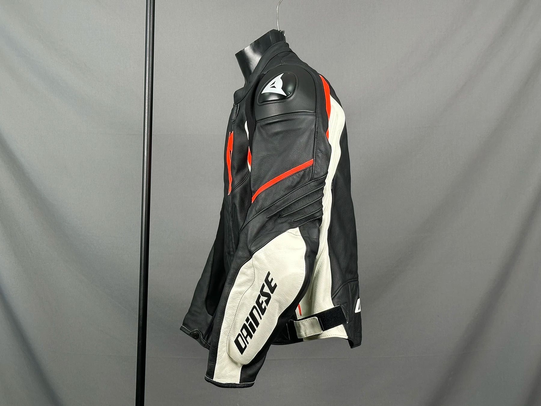 Мотокуртка Dainese, Alpinestars, Icon Avro