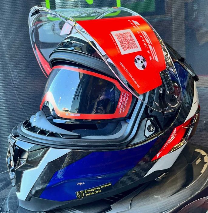 Capacete NOVO Carbono Total LS2 Challenger (50% Desconto) Tamanho XS