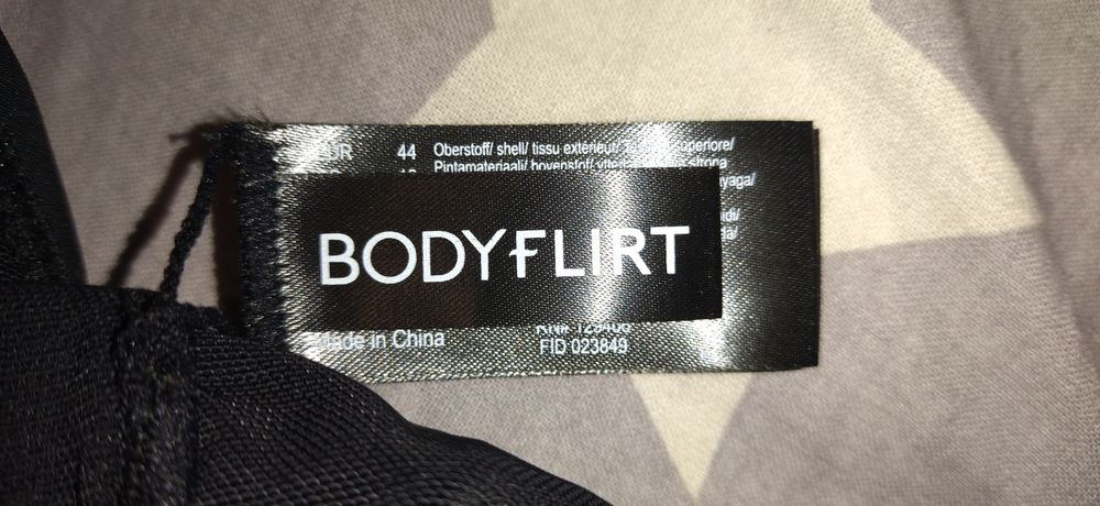 Nowy czarny strój kąpielowy Bonprix 44r