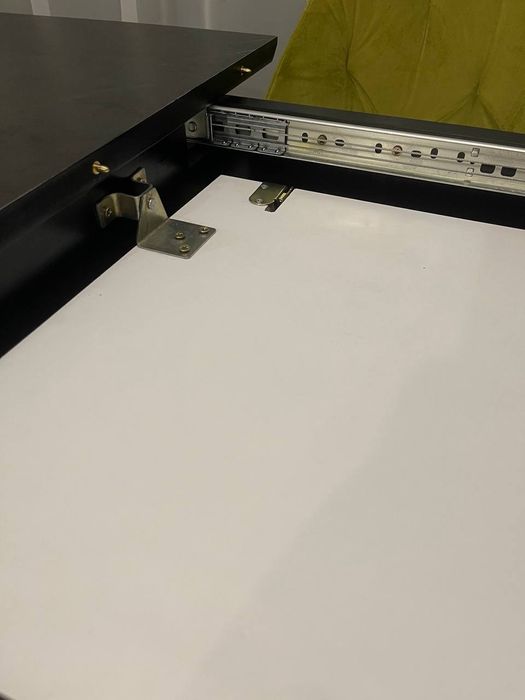 Продам кухонний стіл