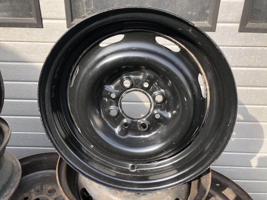 Felgi stalowe fiat 125p lada 13’ 4x98  40 sztuk Adax Koźle