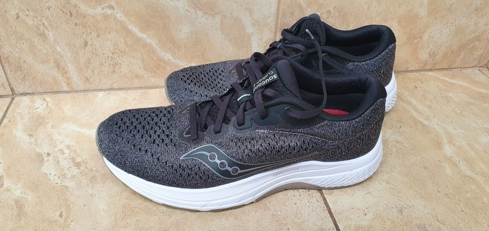 SAUCONY CLARION 2 męskie sportowe rozmiar 42 wkładka 26,5cm stan bardz