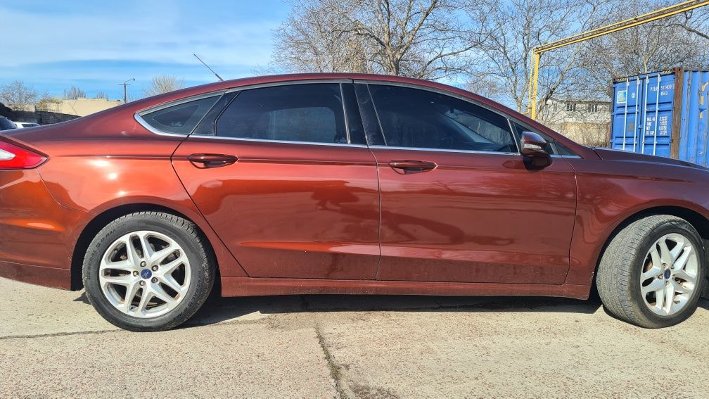 Ford Fusion Se 2016 г