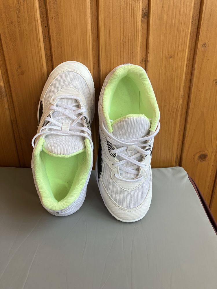 PUMA Solarflash оригінал 37 р.(23 см.)