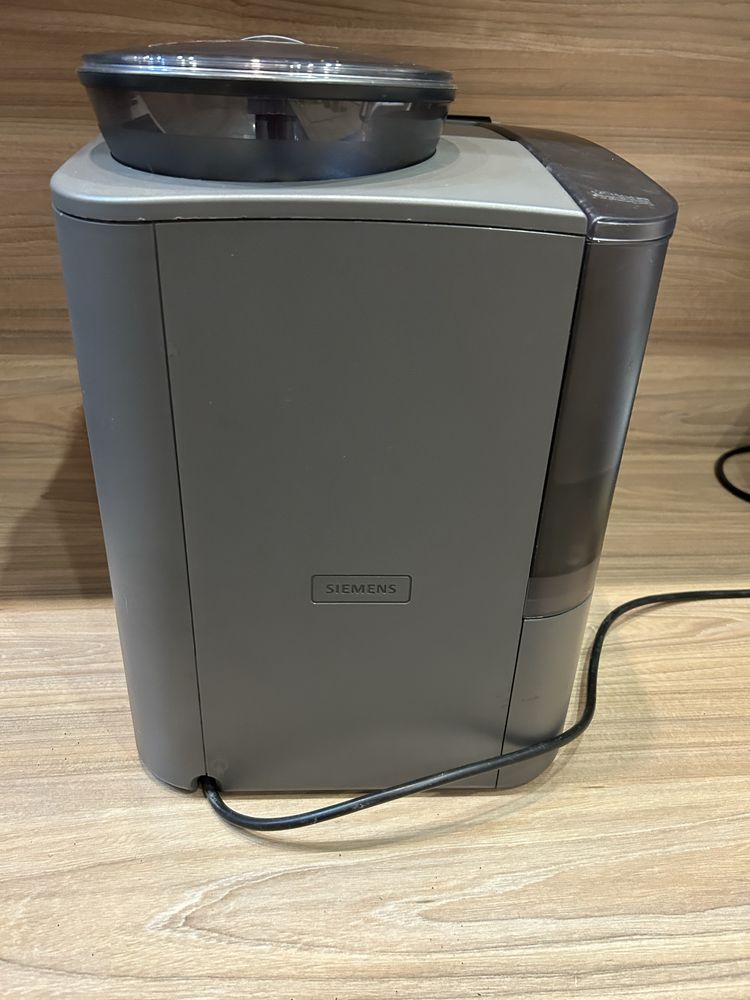 Siemens EQ.6 Series 300 automatyczny ekspress do kawy