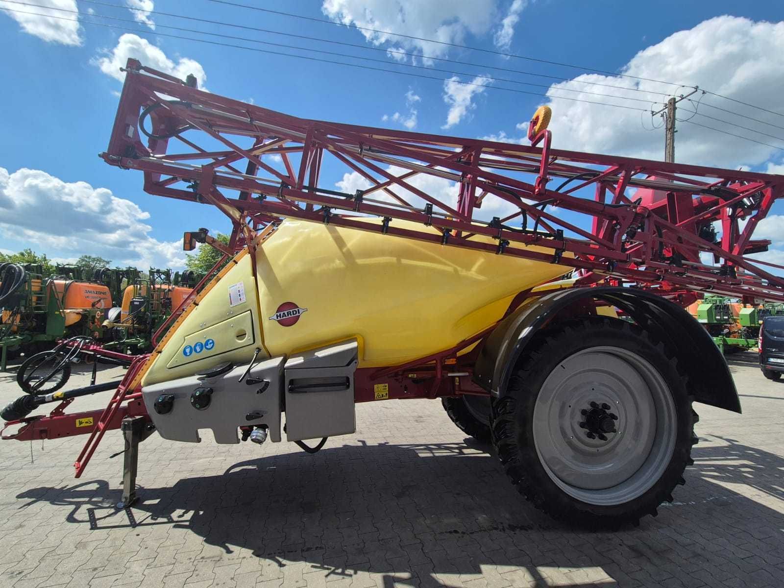 Opryskiwacz Hardi Commander 4400l 24m 2010r HC5500 Skrętne koła