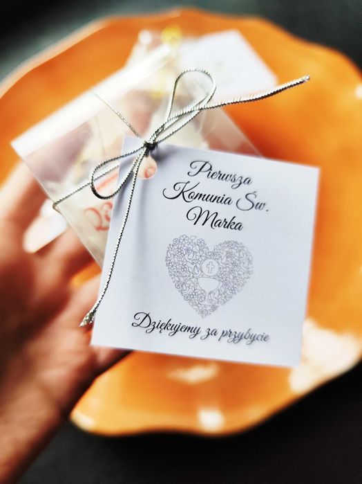 Podziękowanie dla gości z bilecikiem winietką komunia chrzest ślub