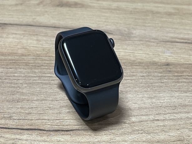 Apple Watch Series SE 44 mm АКБ 100% Black