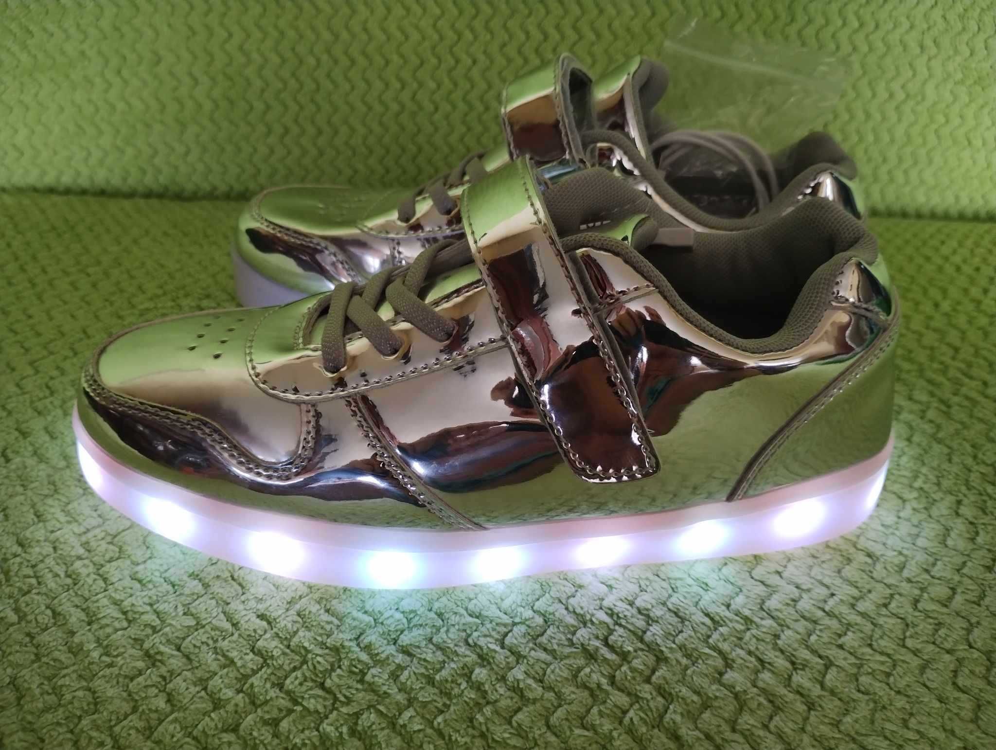 Buty świecące LED srebrne r. 37