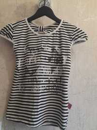 T-shirt w czarno-biale paski rozmiar 140 cm