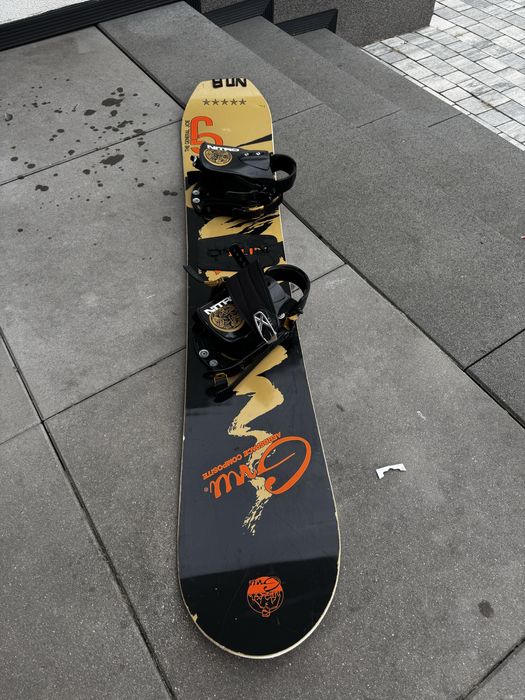 Snowboard, deska snowboardowa plus wiązania  Nitro GNU gotowa do jazdy