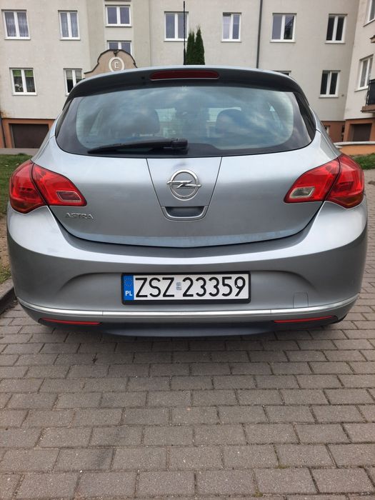 Opel Astra J 2014 r. Benzyna + Gaz
