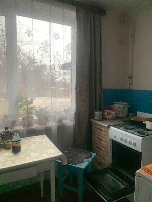 Продам 3-х кімнатну квартиру м. Зміїв