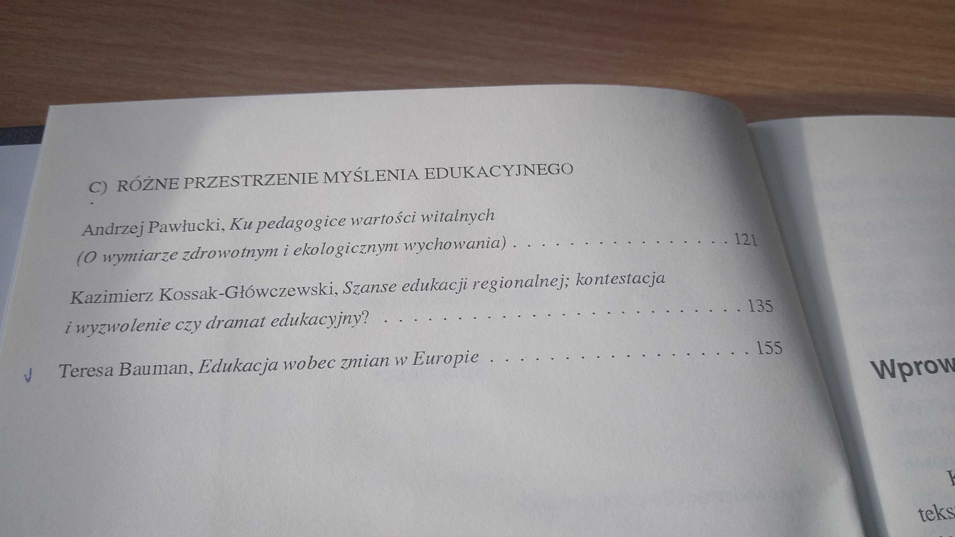 Inspiracje otwarcia krytyki w edukacji  pod red. Ewy Rodziewicz