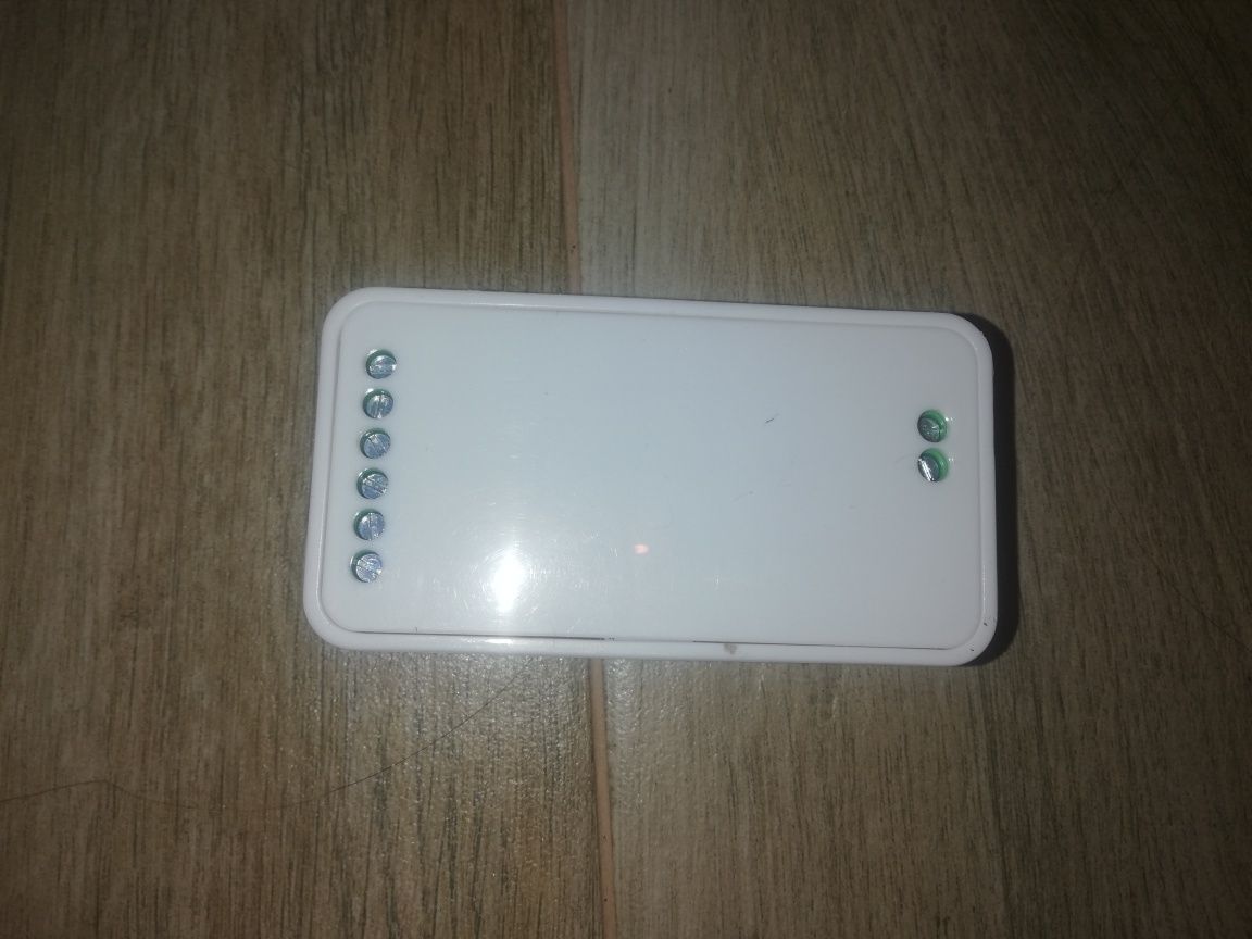 Kontroler Taśm LED RGBW-CCT ZigBee 3.0 
ZigBee 3.0ZigBee 3.0ZigBee 3.0