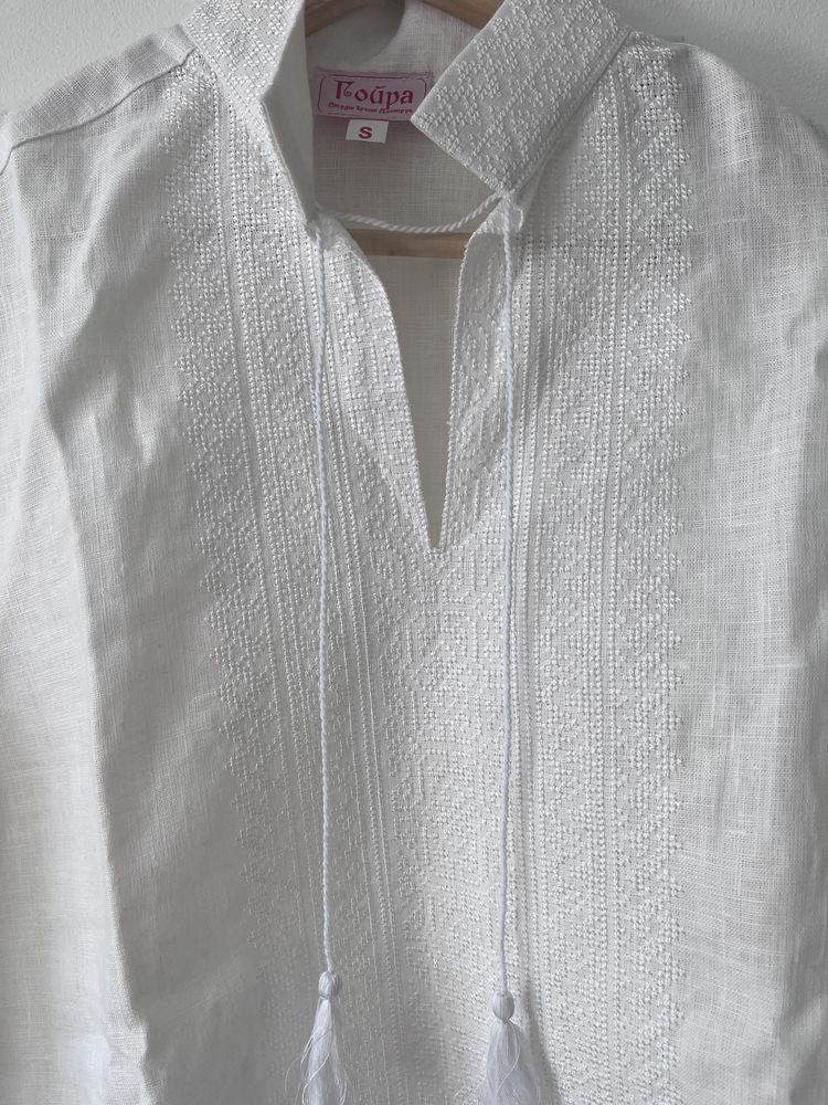 Унікальна чоловіча вишиванка Гойра білим по білому вишита сорочка льон