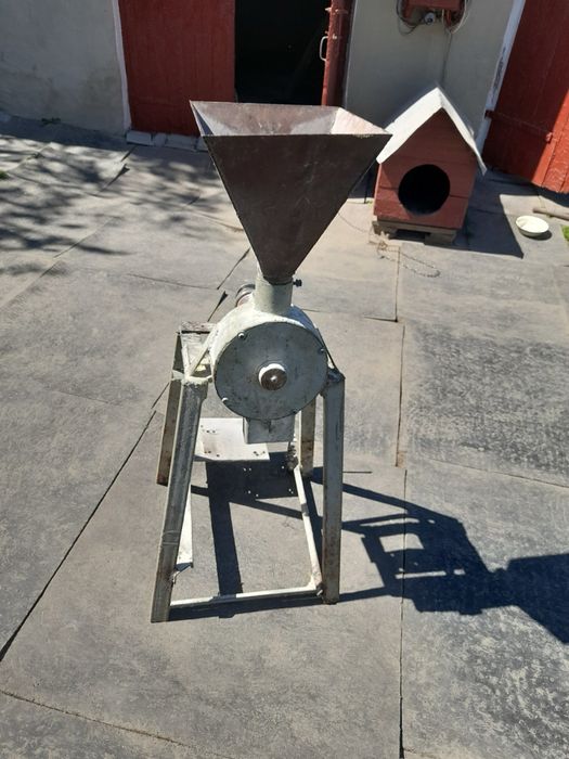 Млин саморобний млин