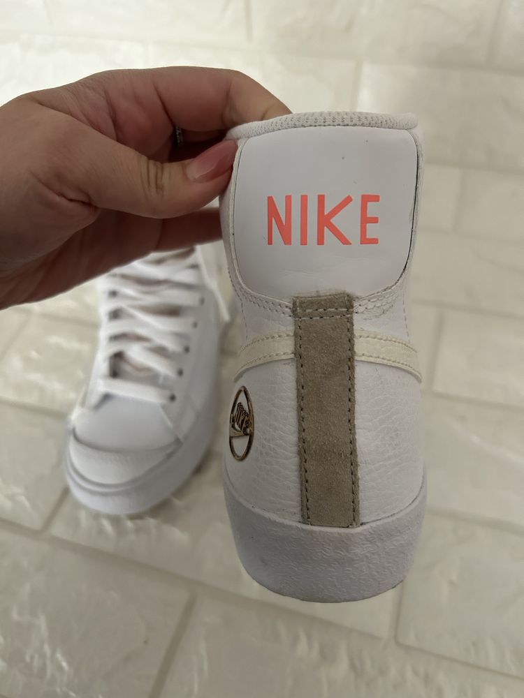 Оригінальні кеди Nike